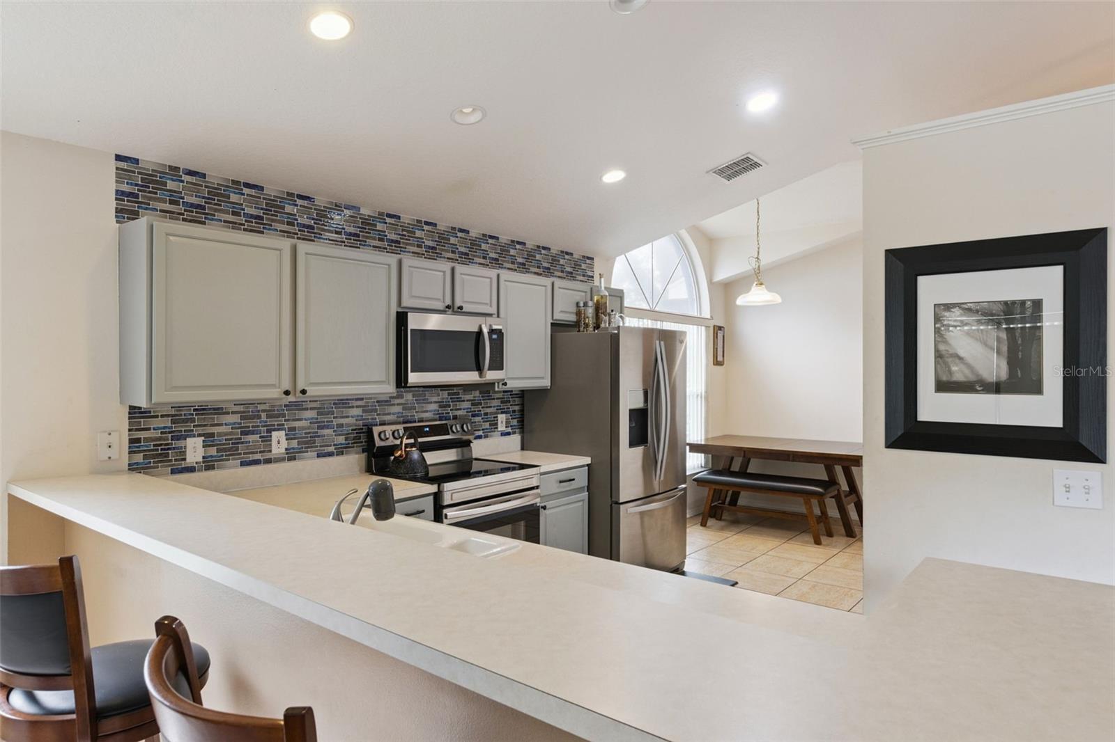 CAMERON GROVE - Residential