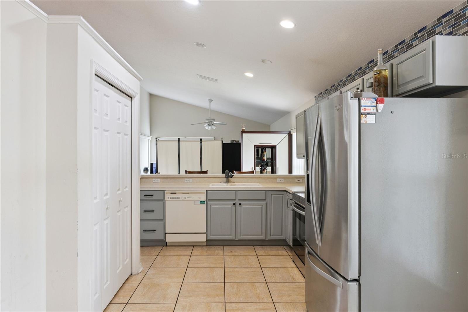 CAMERON GROVE - Residential