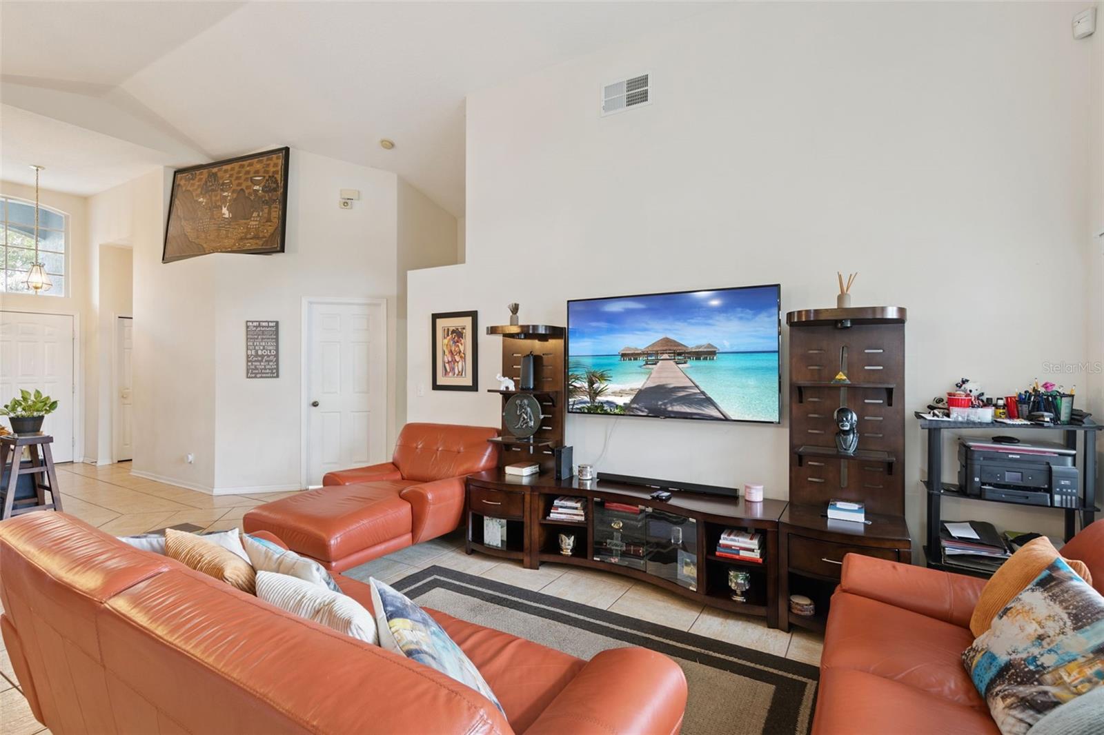 CAMERON GROVE - Residential