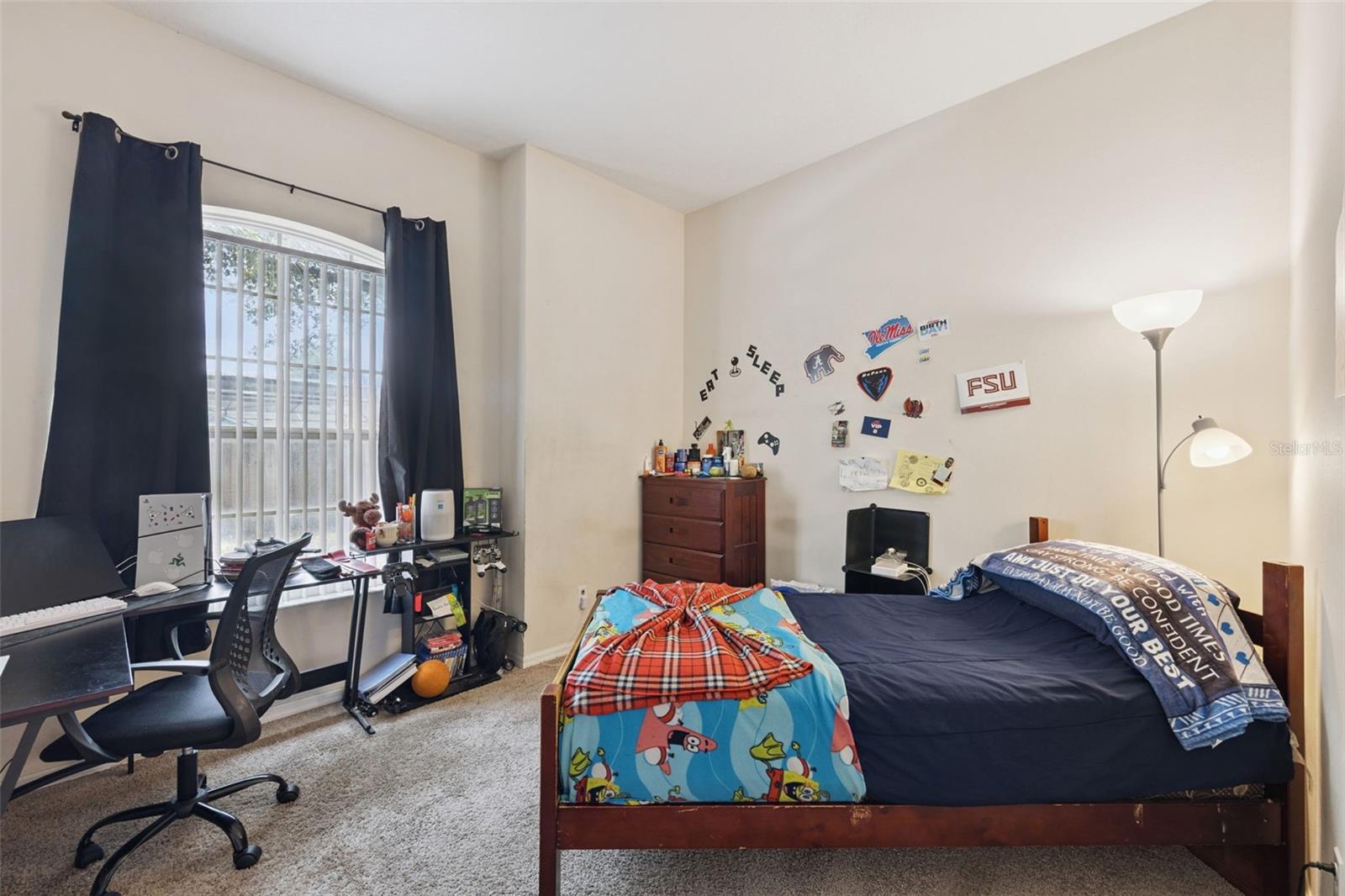 CAMERON GROVE - Residential