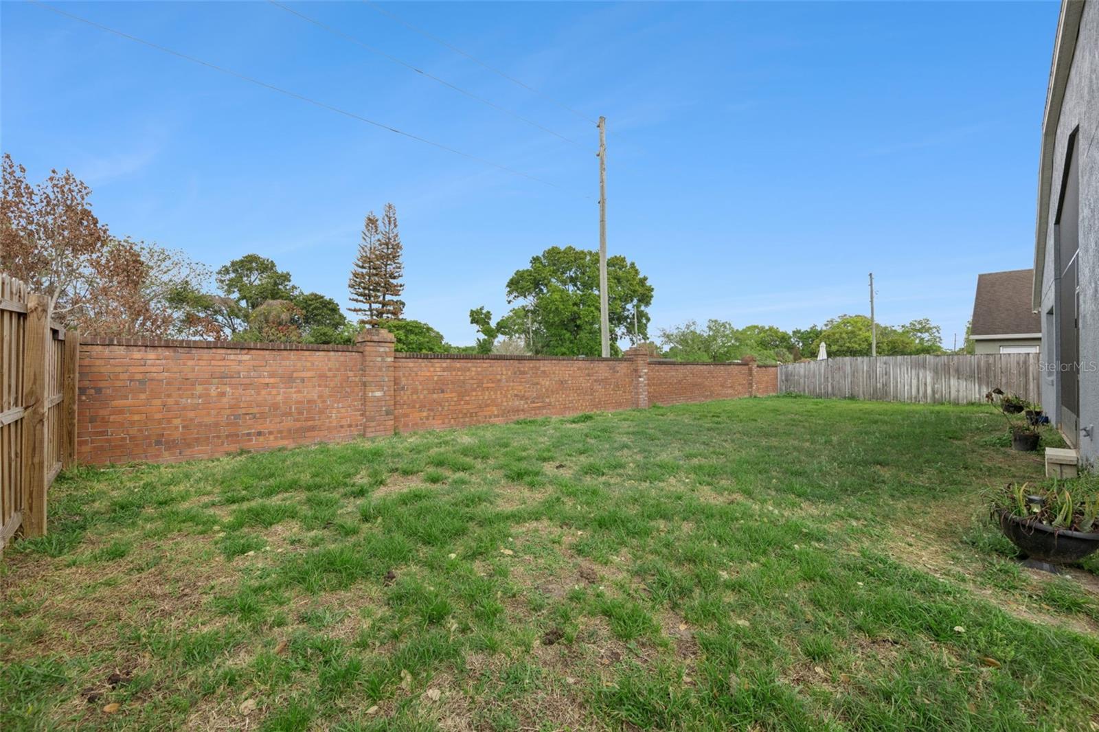 CAMERON GROVE - Residential