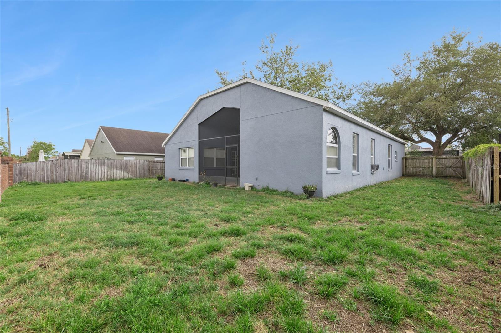 CAMERON GROVE - Residential