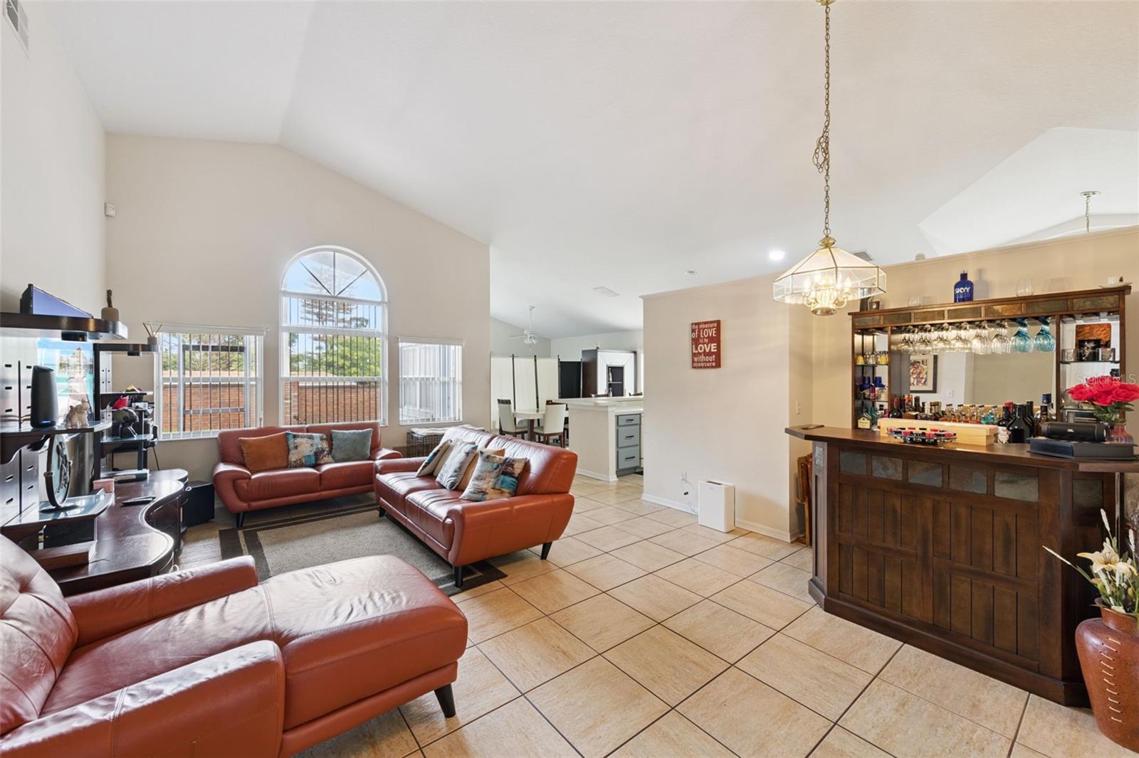 CAMERON GROVE - Residential