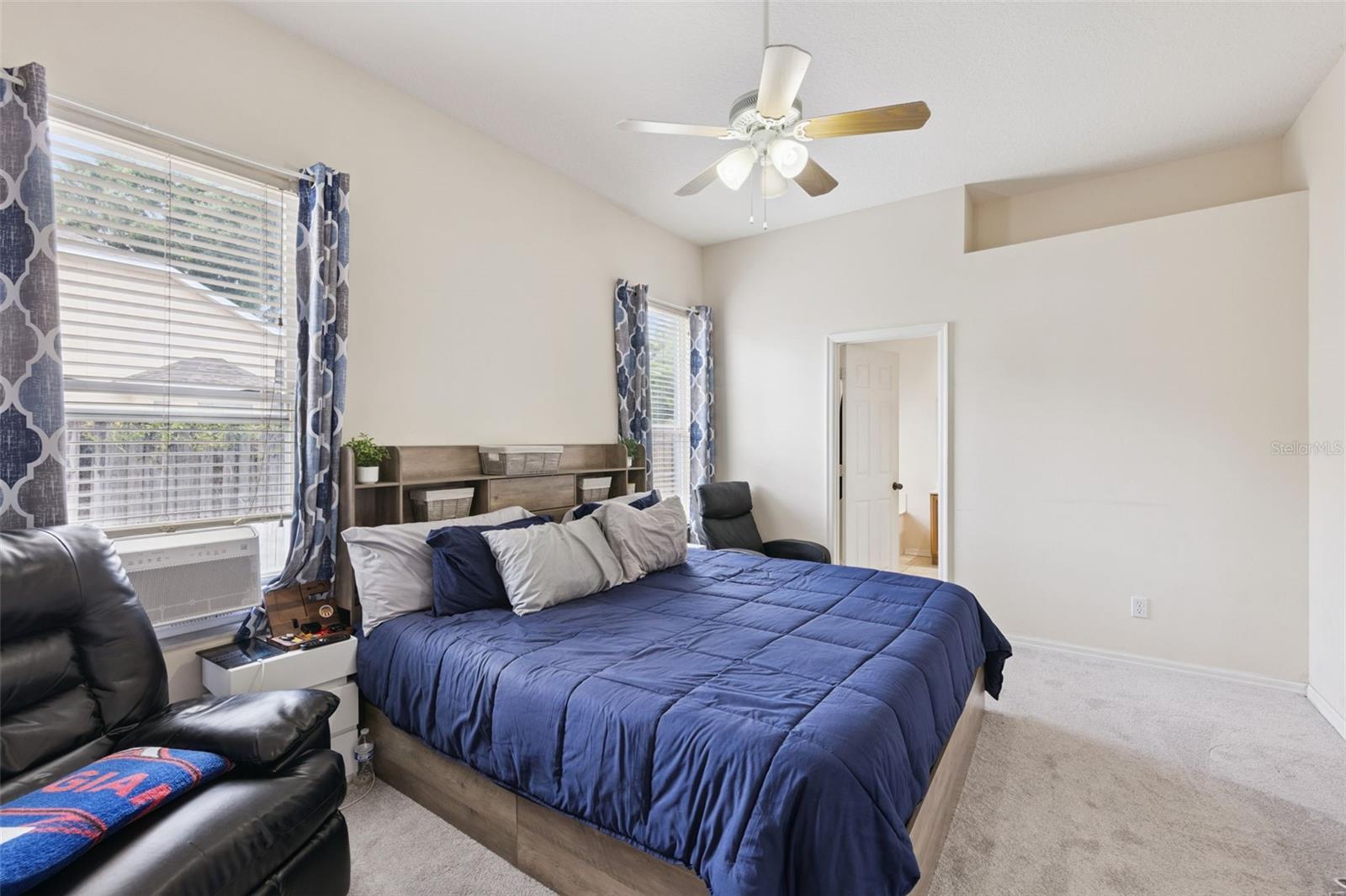 CAMERON GROVE - Residential