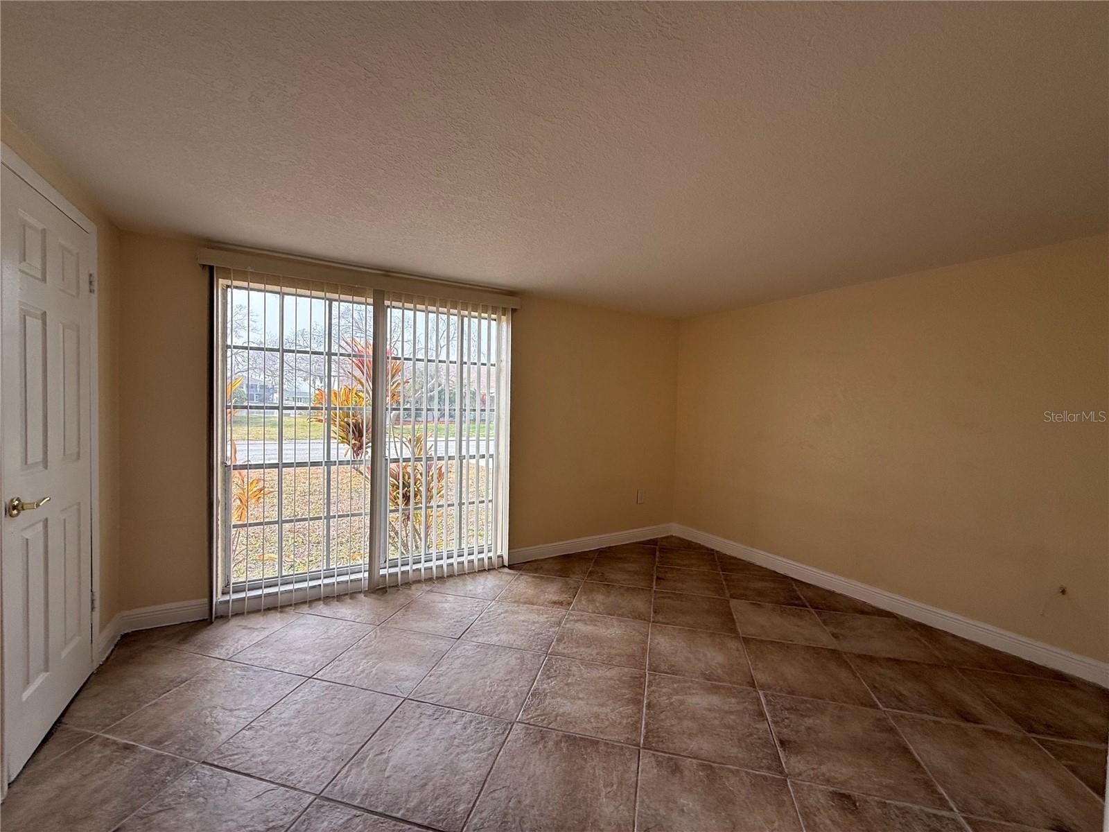 BEACON SQUARE - Residential