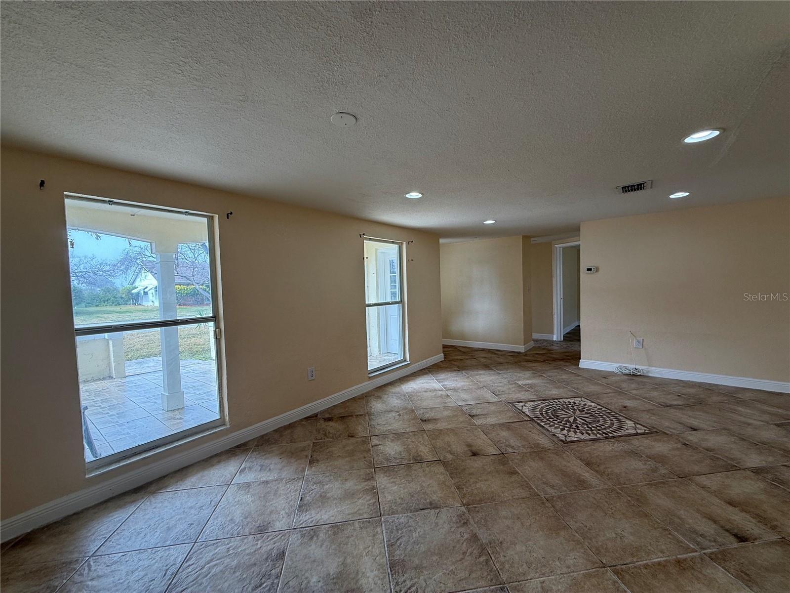 BEACON SQUARE - Residential