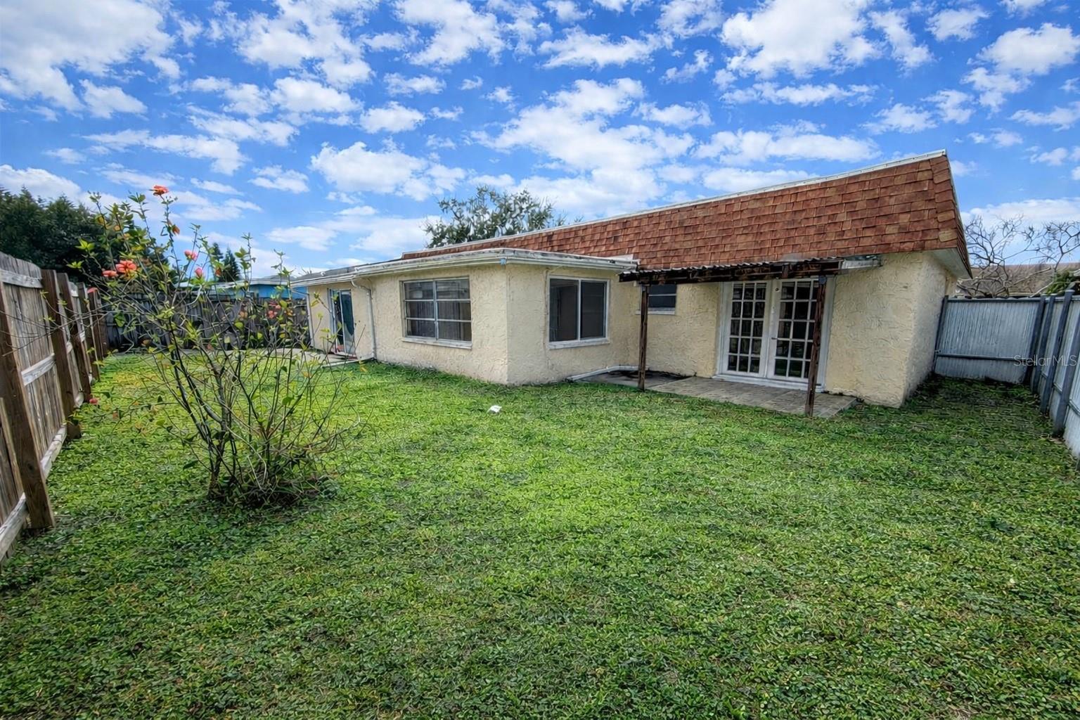 BEACON SQUARE - Residential