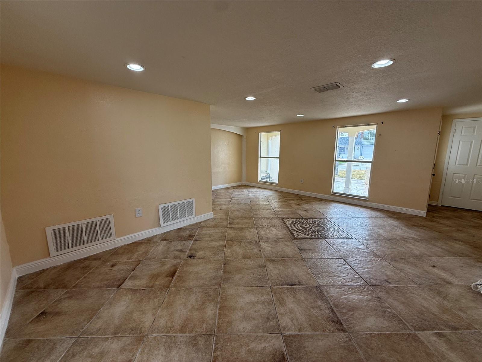 BEACON SQUARE - Residential