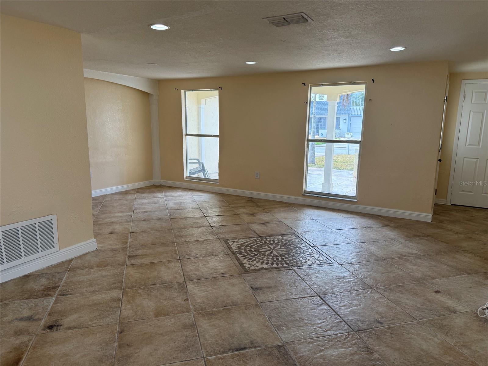 BEACON SQUARE - Residential