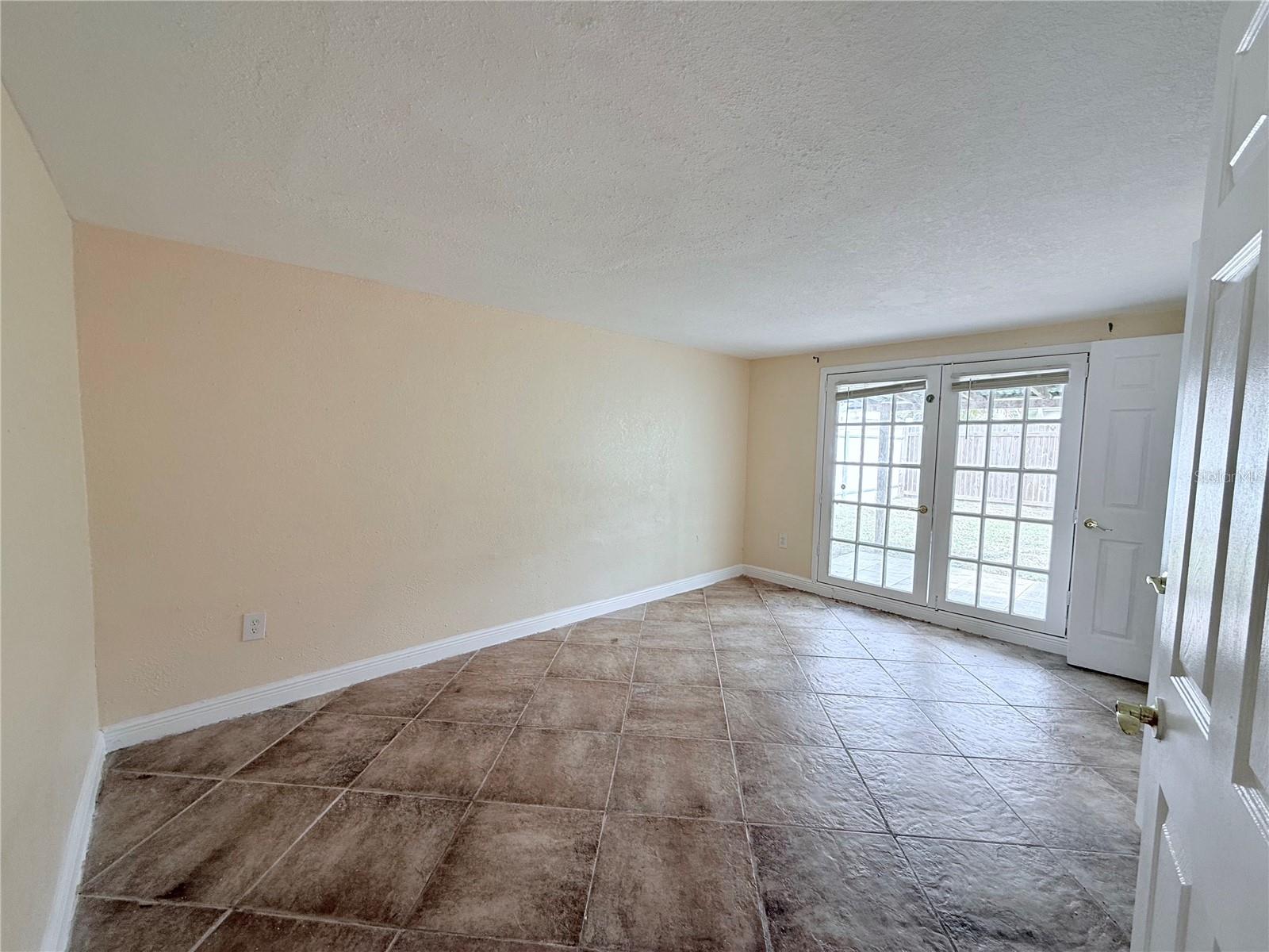 BEACON SQUARE - Residential