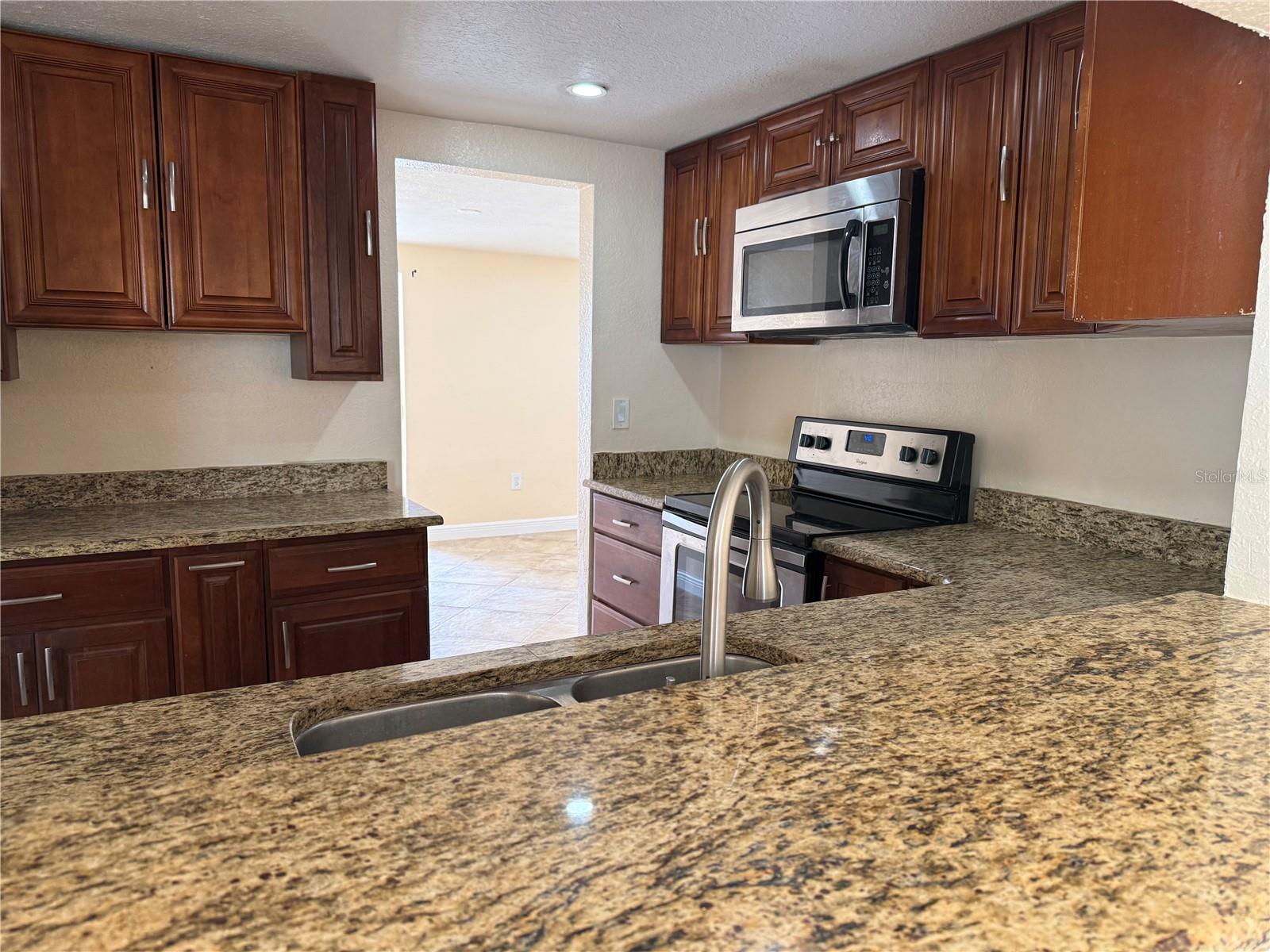 BEACON SQUARE - Residential