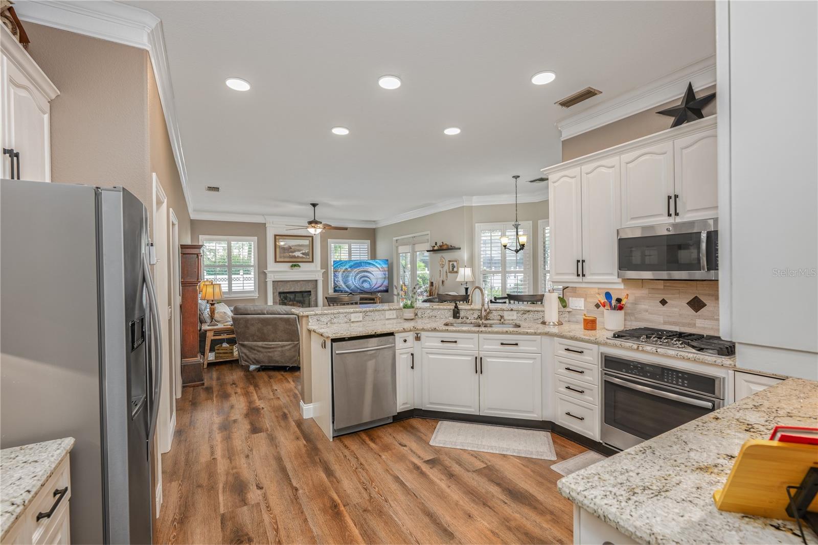 RIVERSBEND - Residential