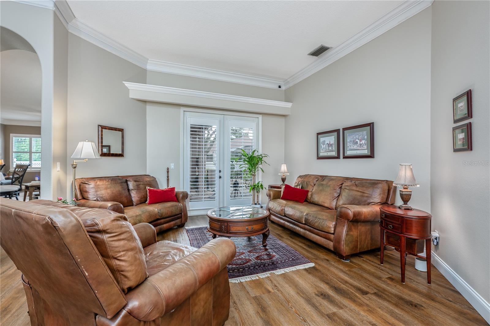 RIVERSBEND - Residential