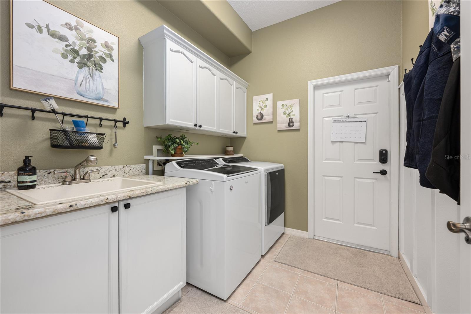 RIVERSBEND - Residential