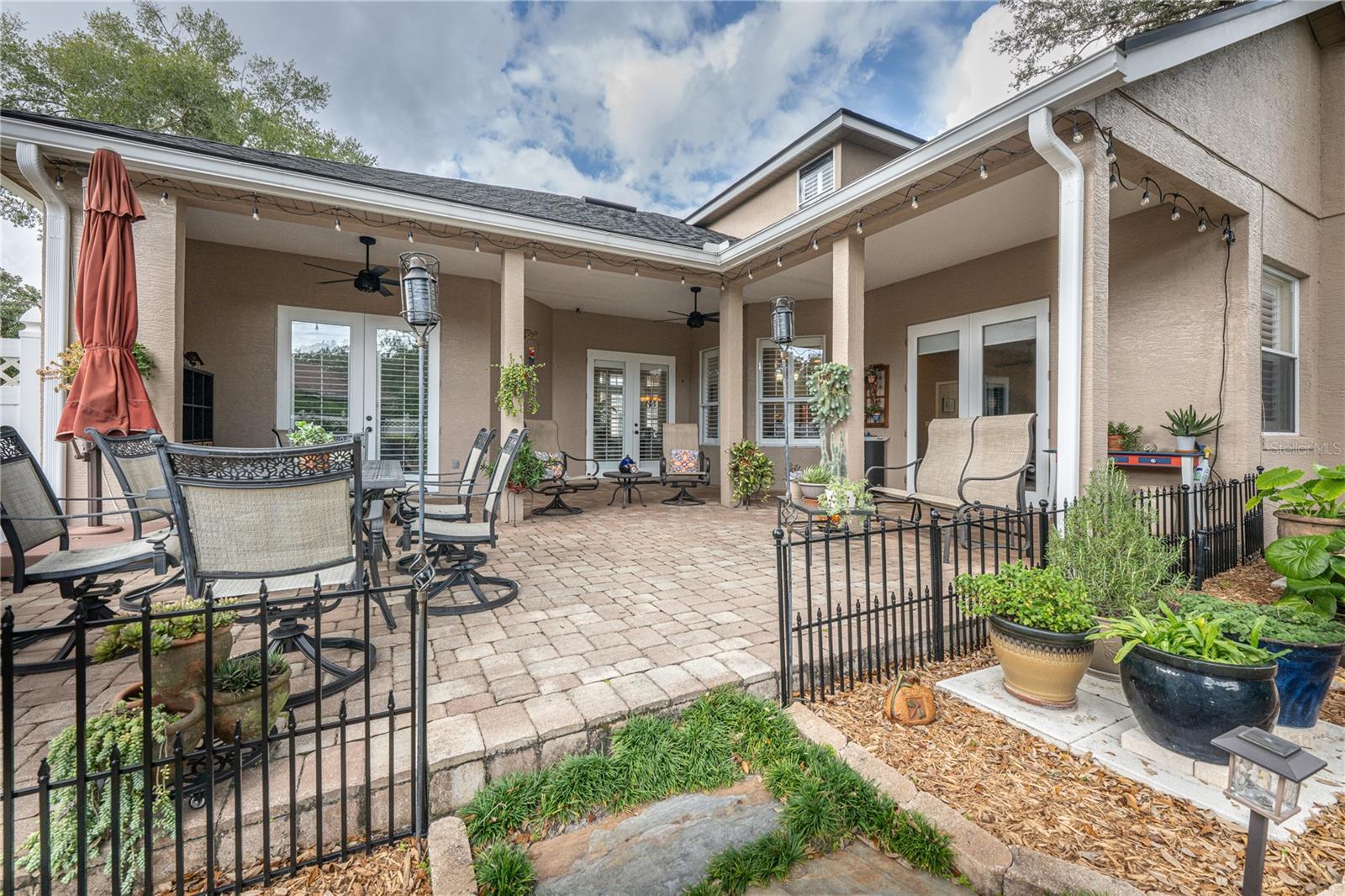 RIVERSBEND - Residential