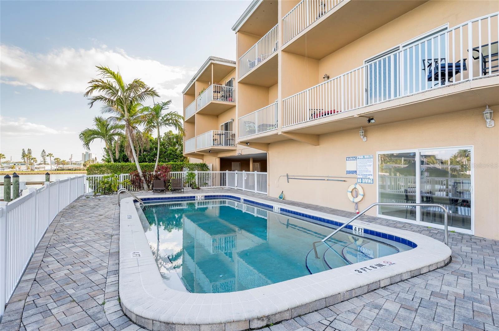 HARBORVIEW CONDO - Residential