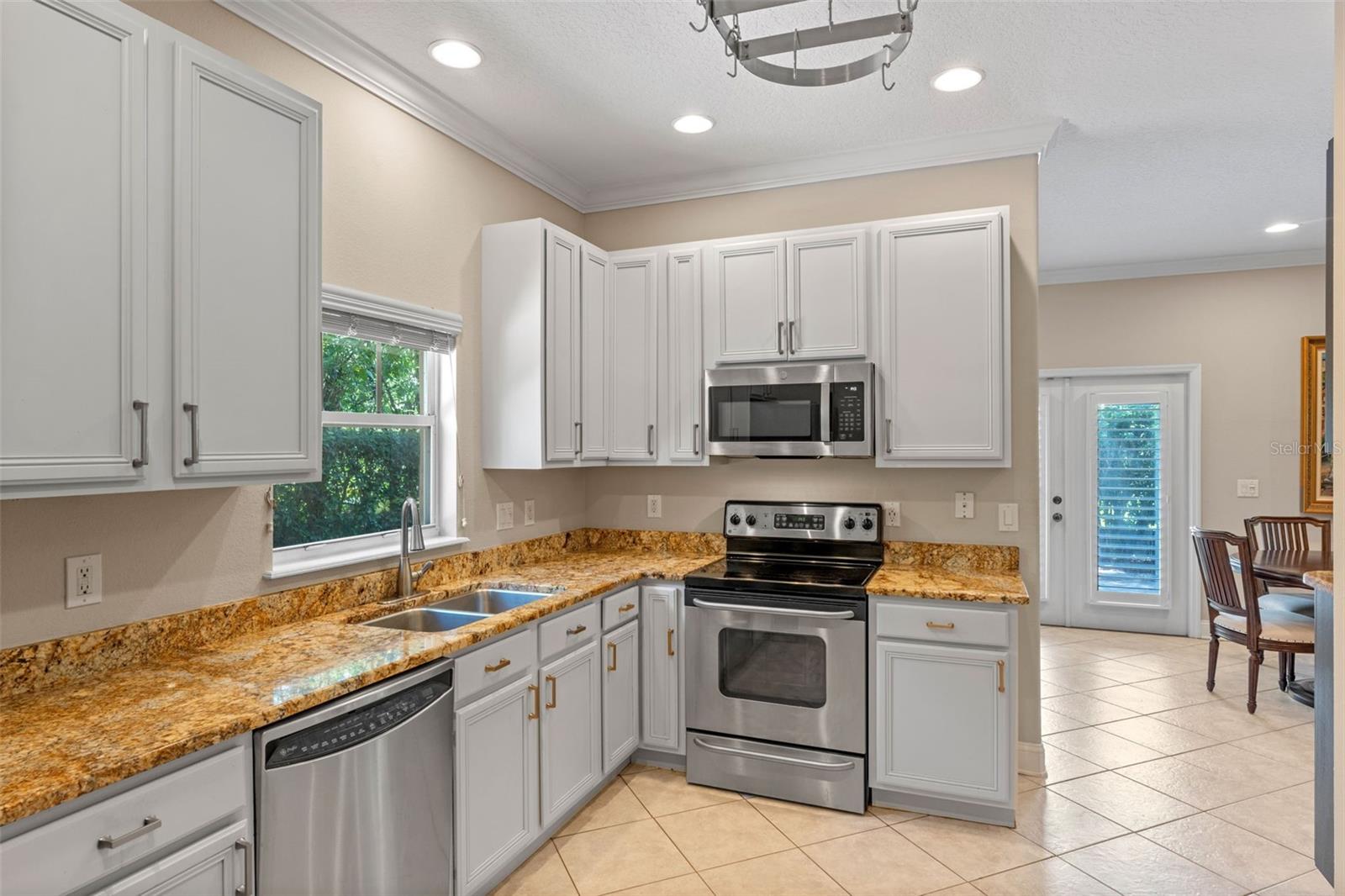 CORINTHEAN/WINTER PARK CONDO - Residential Lease