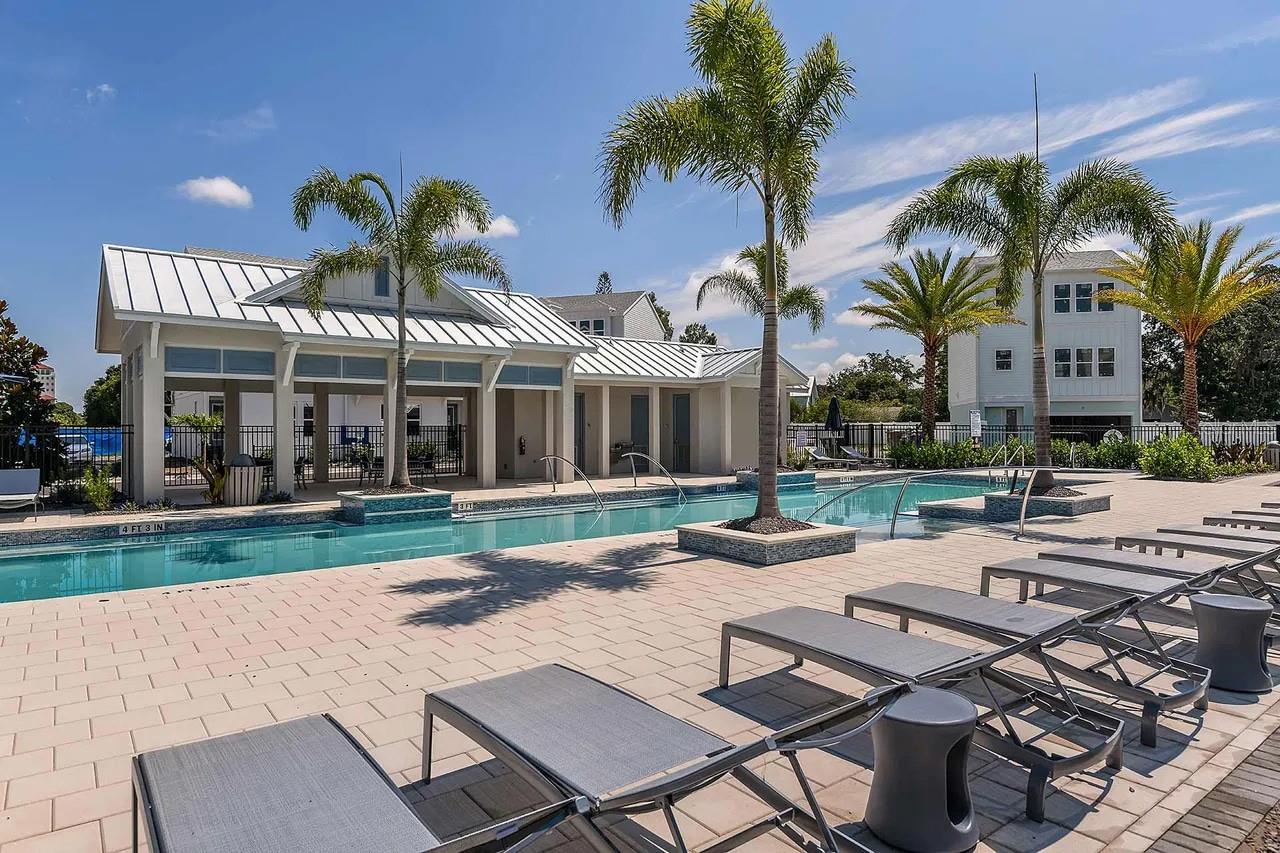 2400 EZZELL COURT