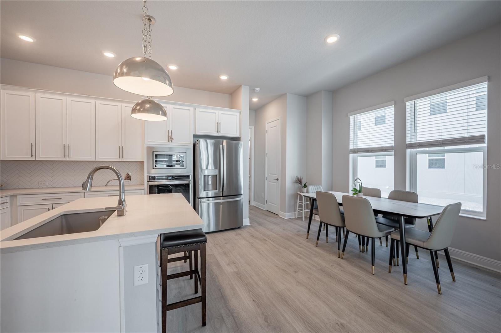 2400 EZZELL COURT