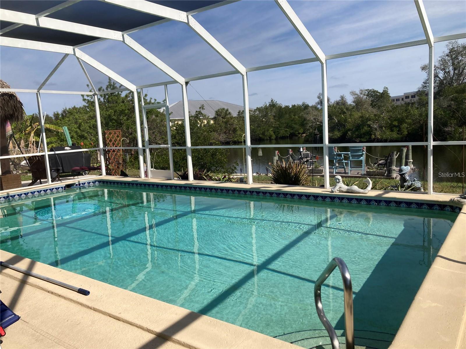 4238 GARDNER DRIVE