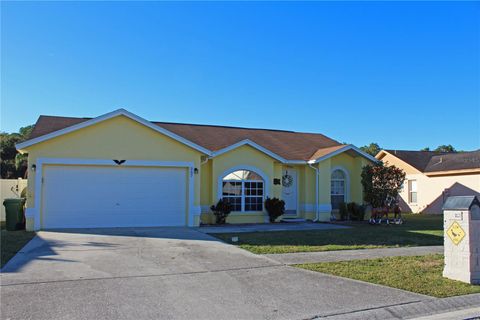 A home in WINTER HAVEN