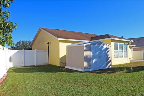 A home in WINTER HAVEN