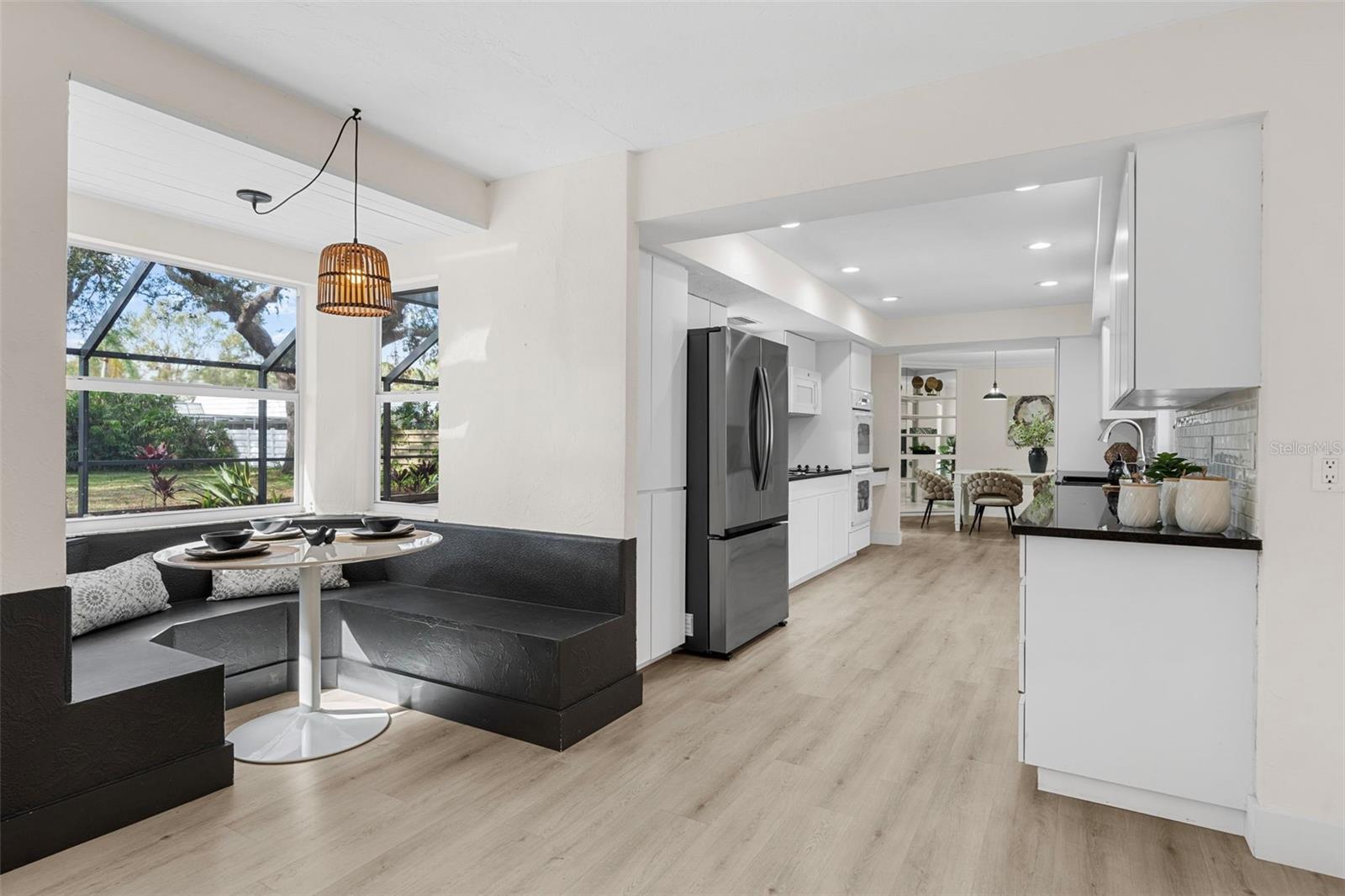 FRST LAKES COUNTRY CLUB ESTATES - Residential