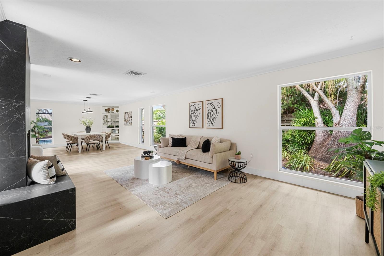 FRST LAKES COUNTRY CLUB ESTATES - Residential