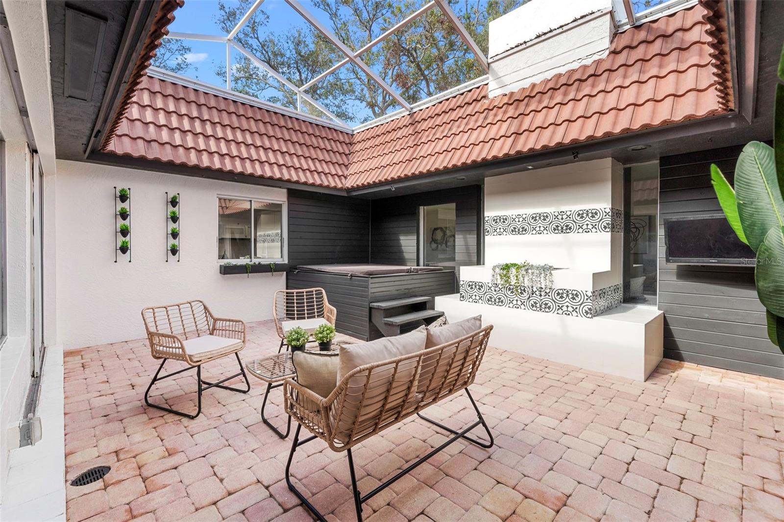 FRST LAKES COUNTRY CLUB ESTATES - Residential