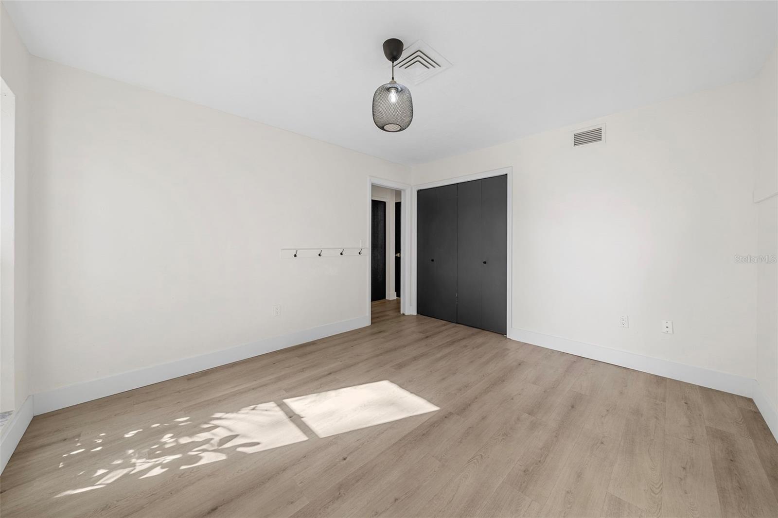 FRST LAKES COUNTRY CLUB ESTATES - Residential