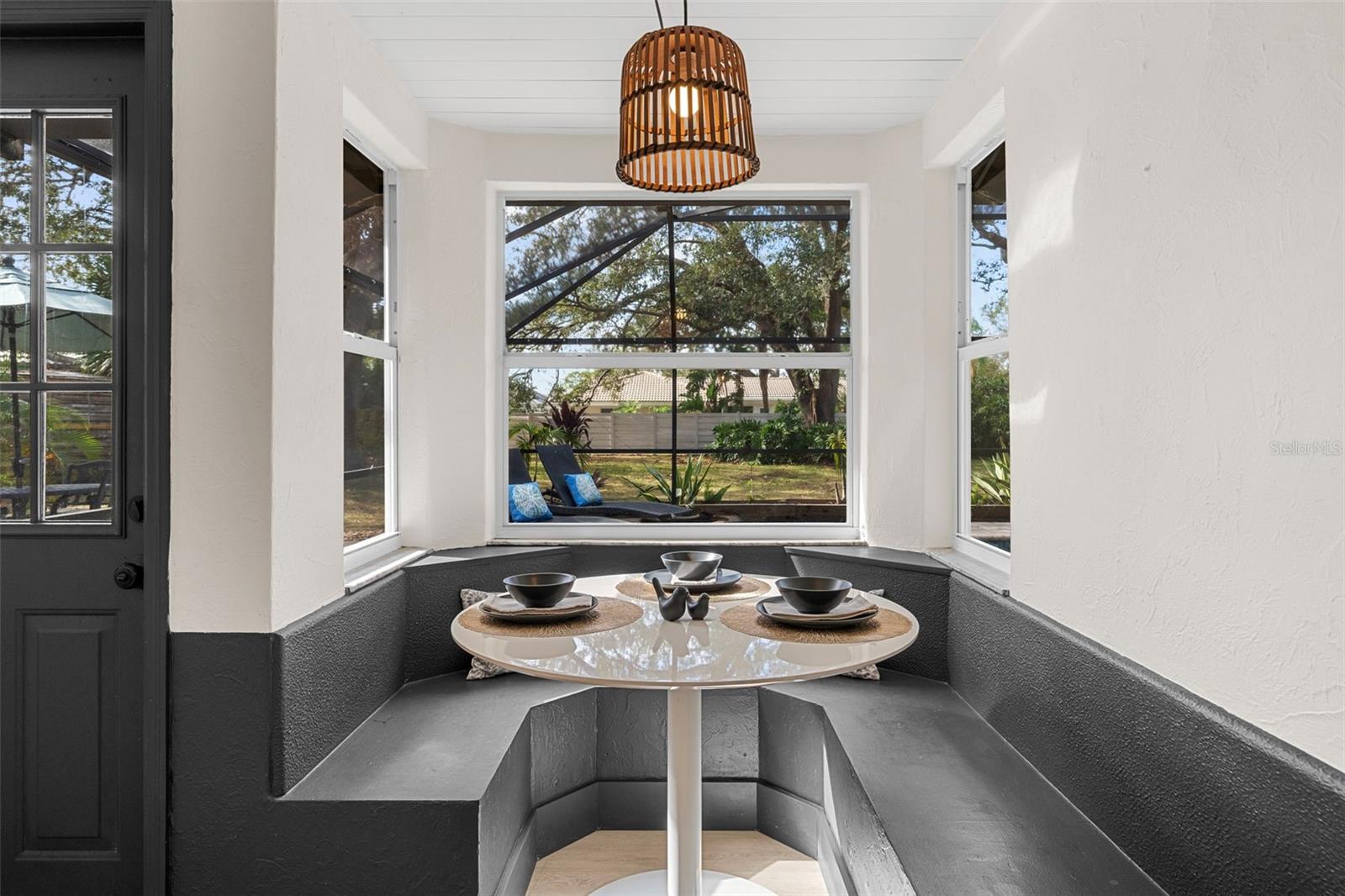 FRST LAKES COUNTRY CLUB ESTATES - Residential