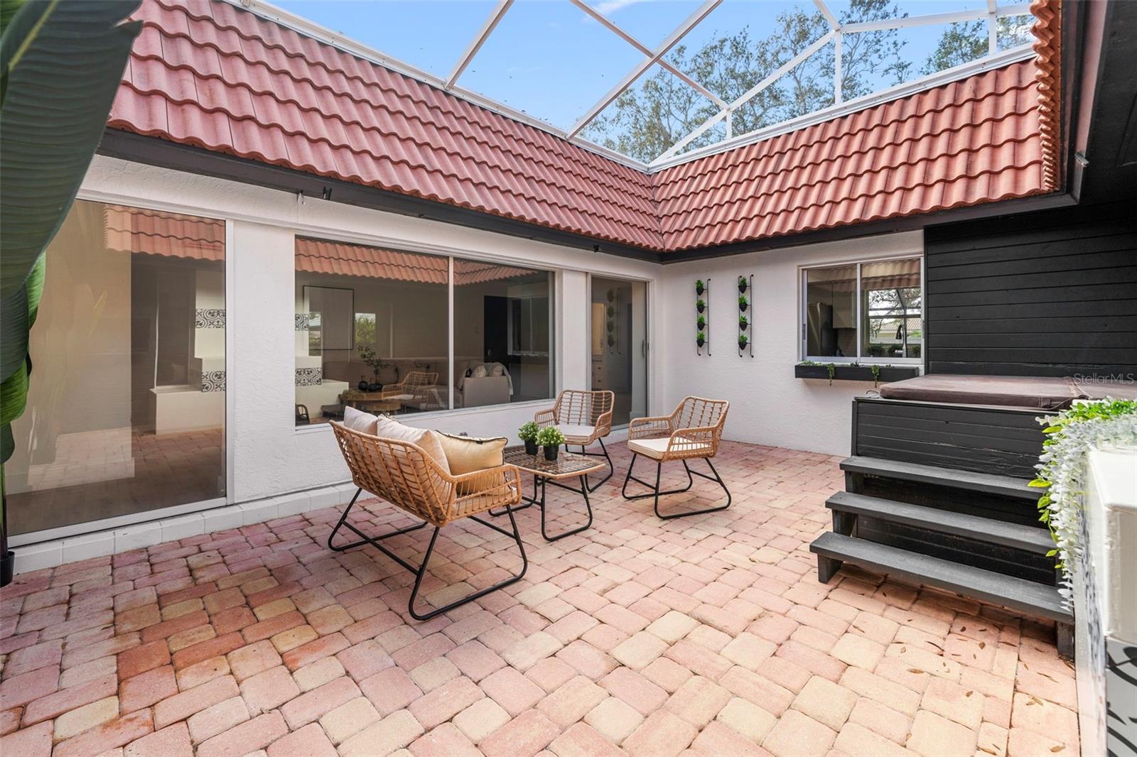 FRST LAKES COUNTRY CLUB ESTATES - Residential