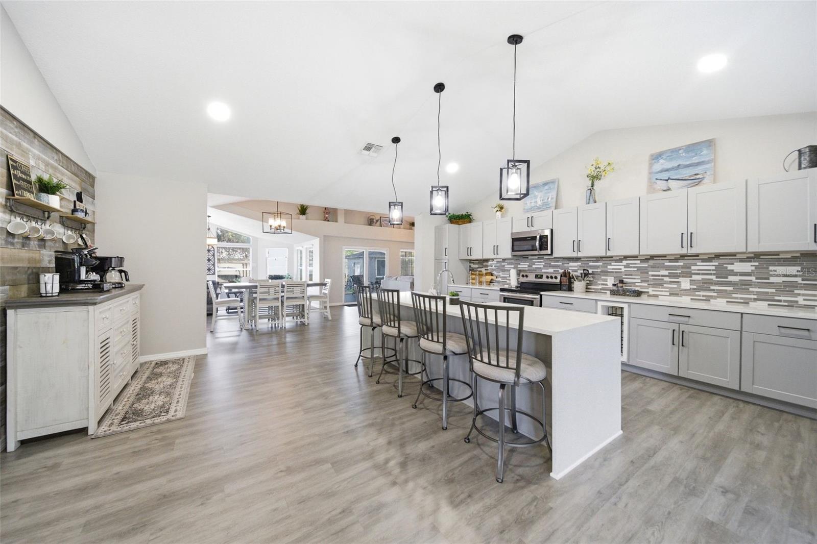 TREASURE ISLAND SHORES - Residential