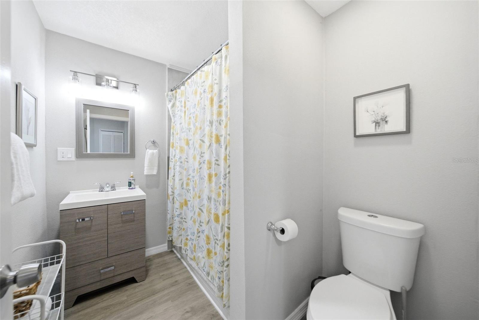 TREASURE ISLAND SHORES - Residential