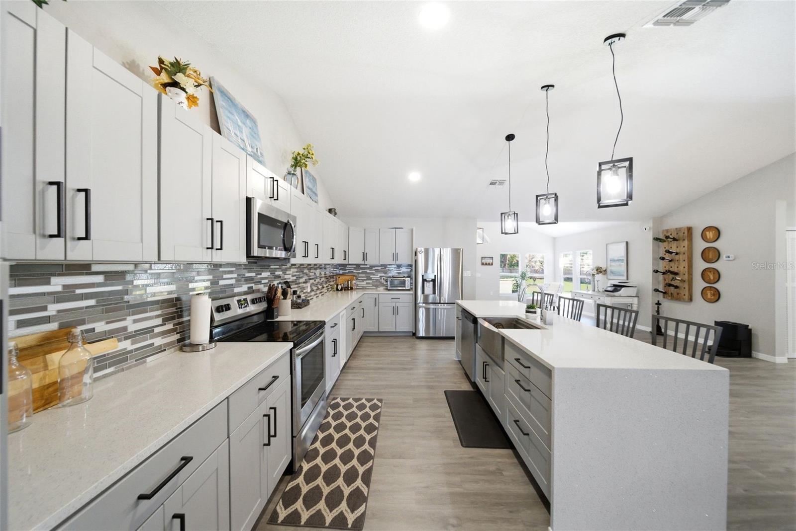 TREASURE ISLAND SHORES - Residential