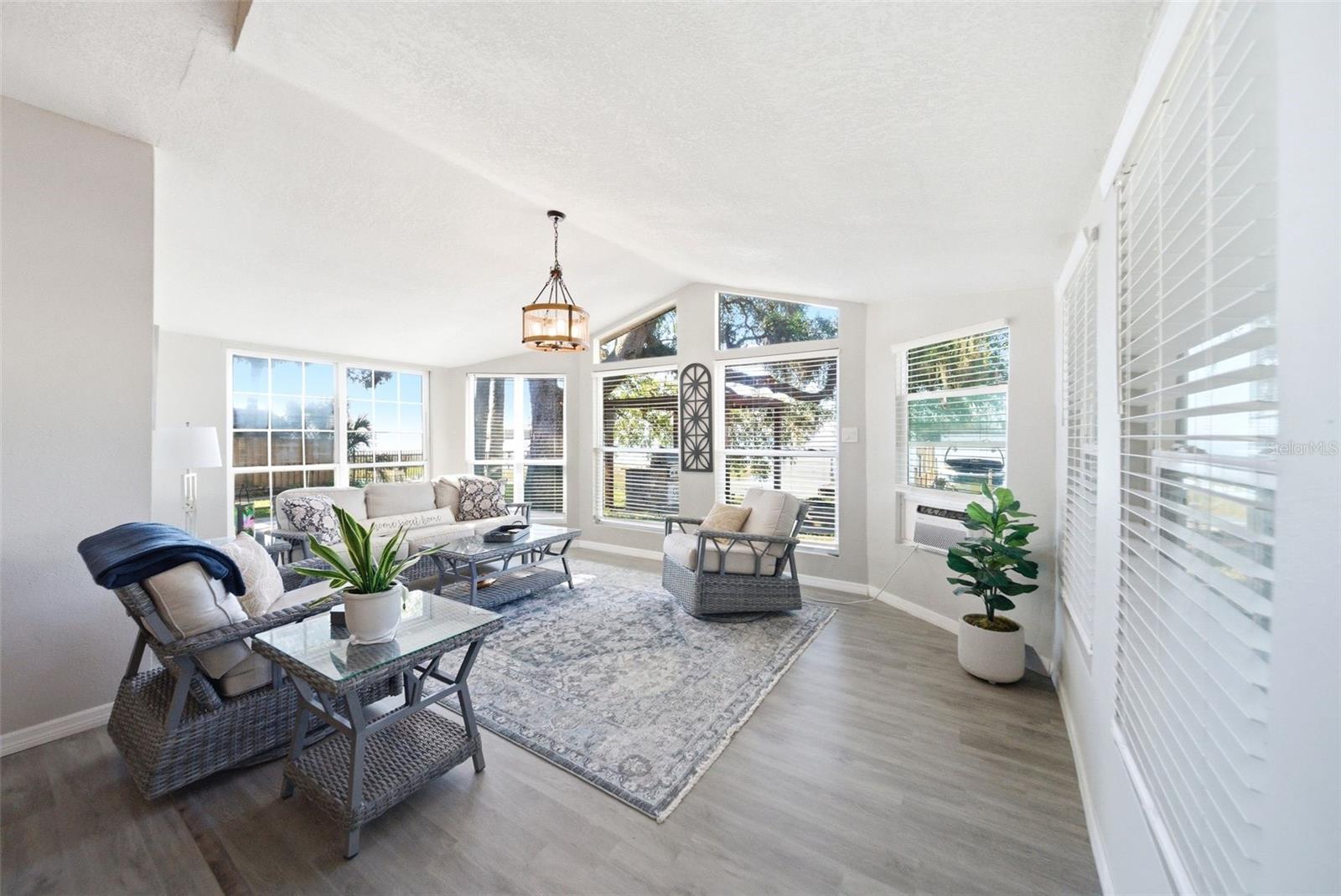 TREASURE ISLAND SHORES - Residential