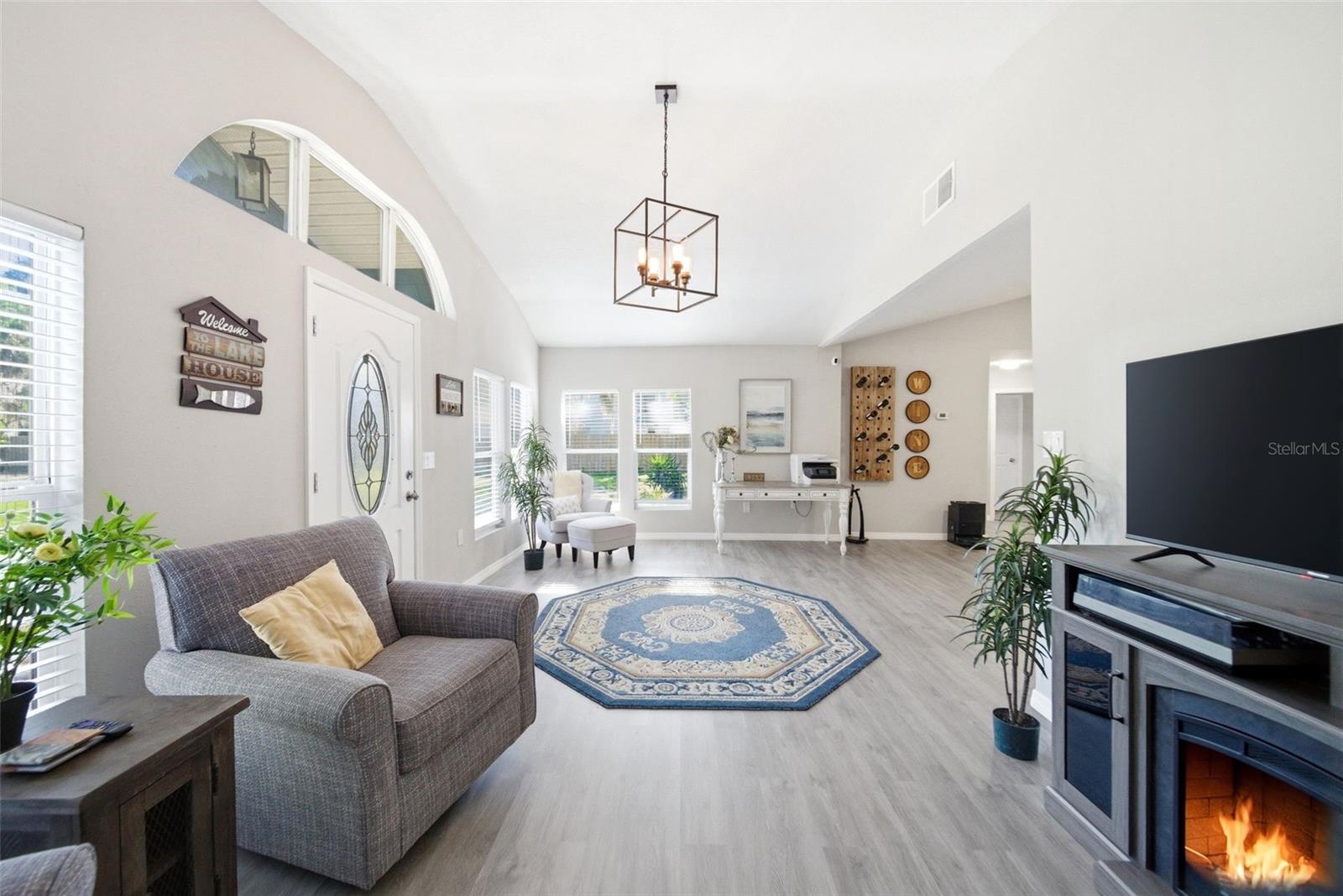 TREASURE ISLAND SHORES - Residential