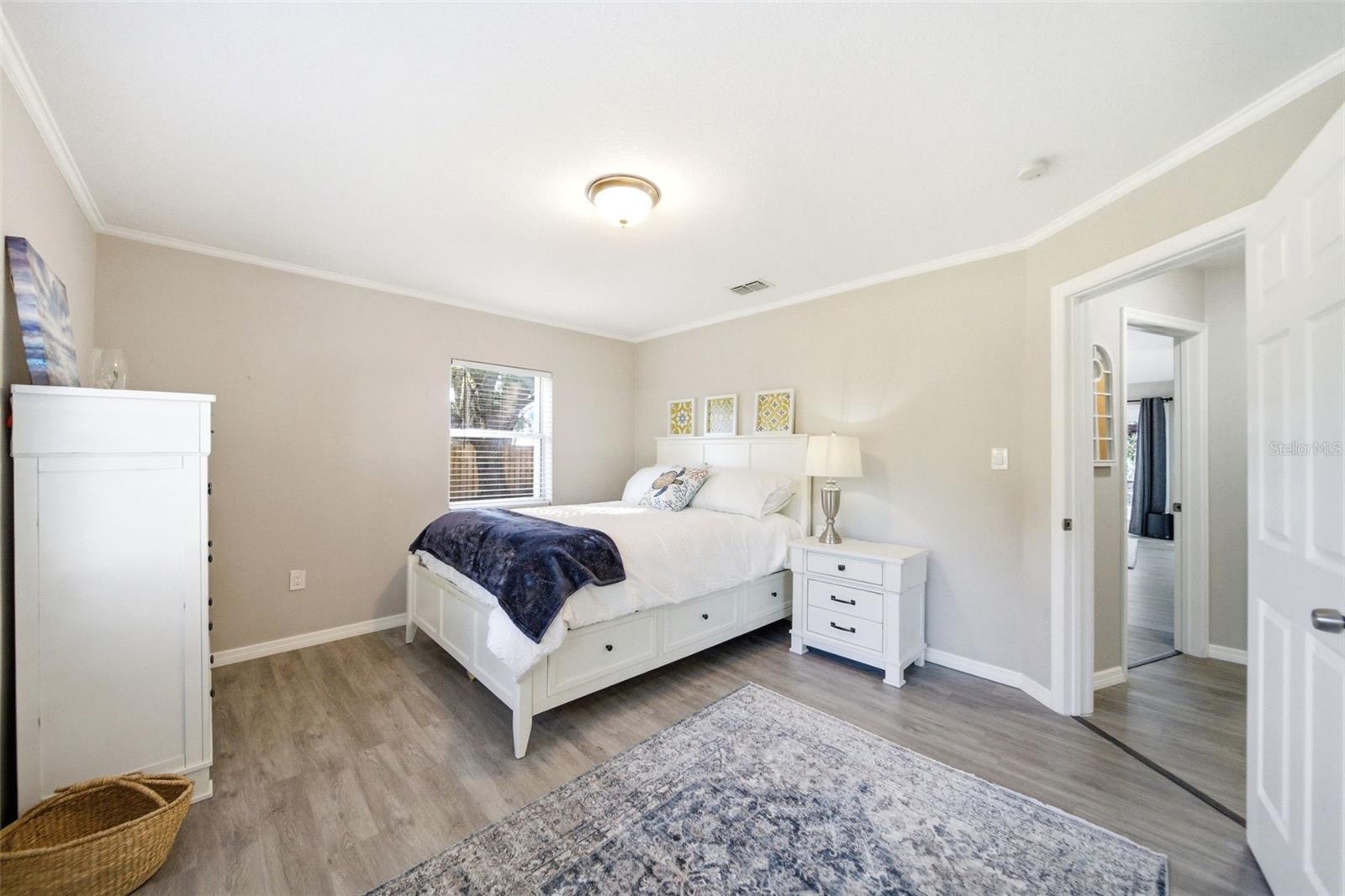 TREASURE ISLAND SHORES - Residential