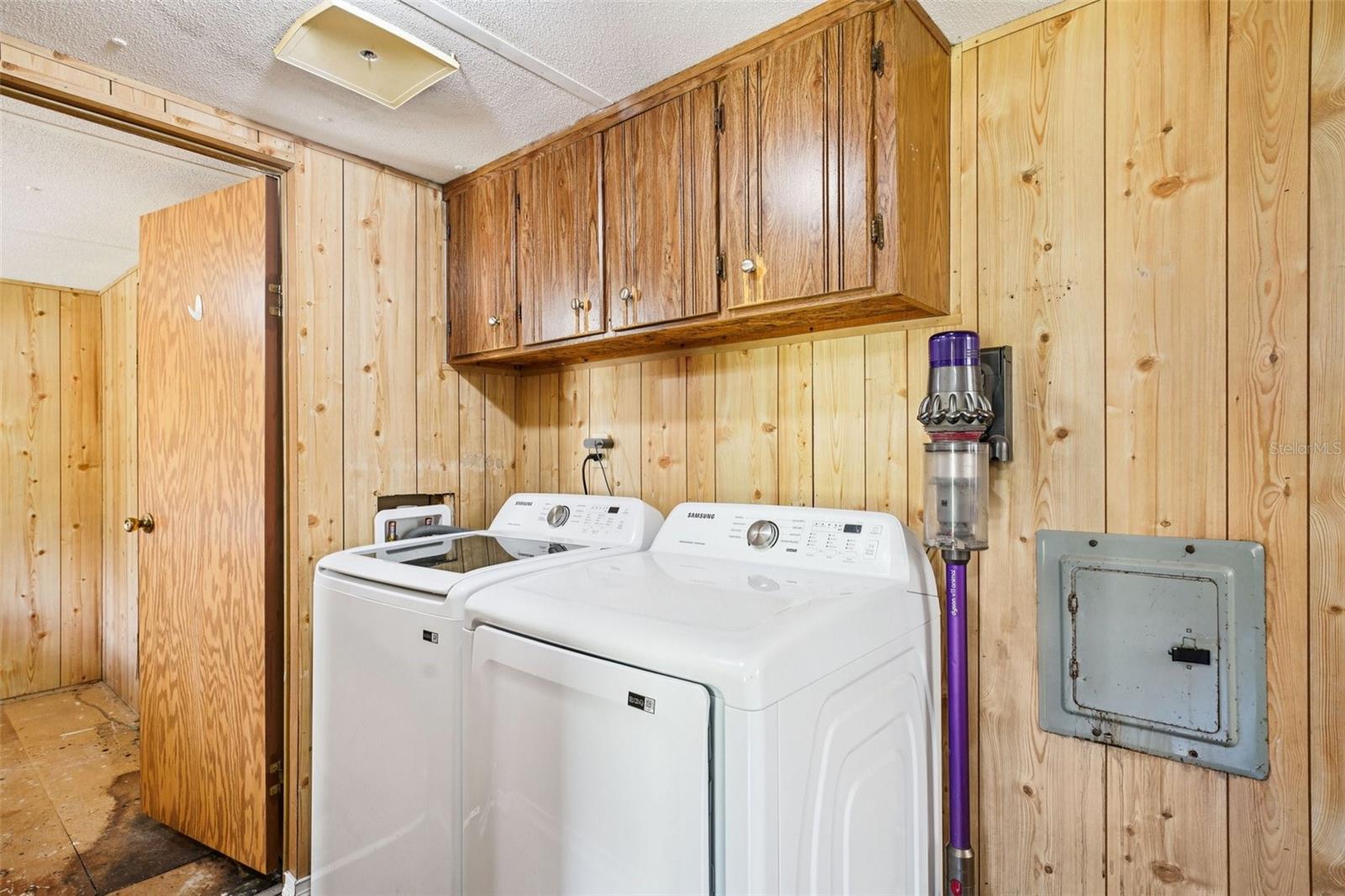 ALLENS COVE - Residential