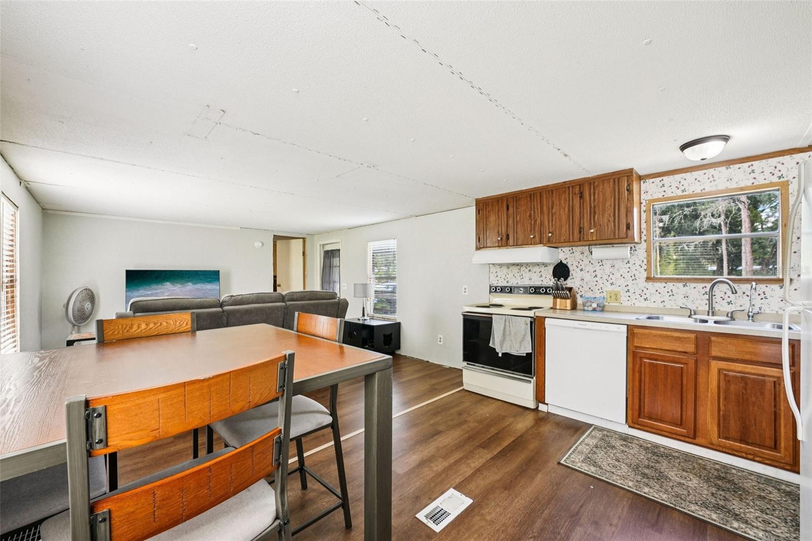 ALLENS COVE - Residential