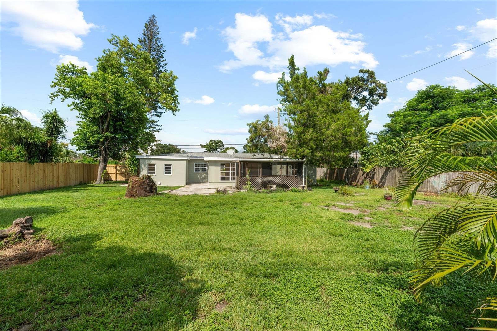 PASADENA GOLF CLUB ESTATES SEC 1 - Residential