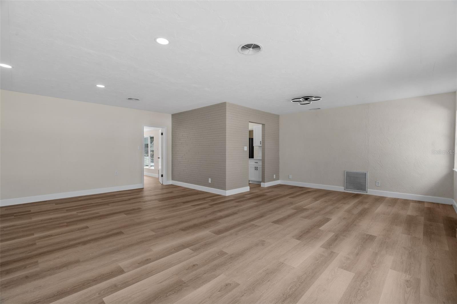 PASADENA GOLF CLUB ESTATES SEC 1 - Residential