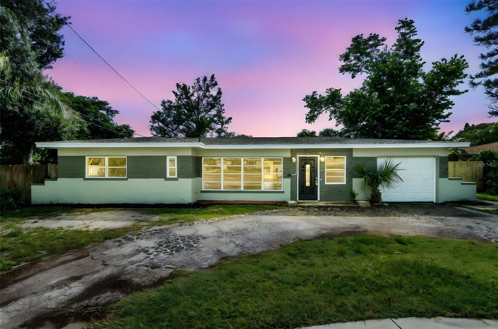 Photo of 5916 Gulfport Boulevard S, Gulfport, FL 33707 (MLS # A4662493)