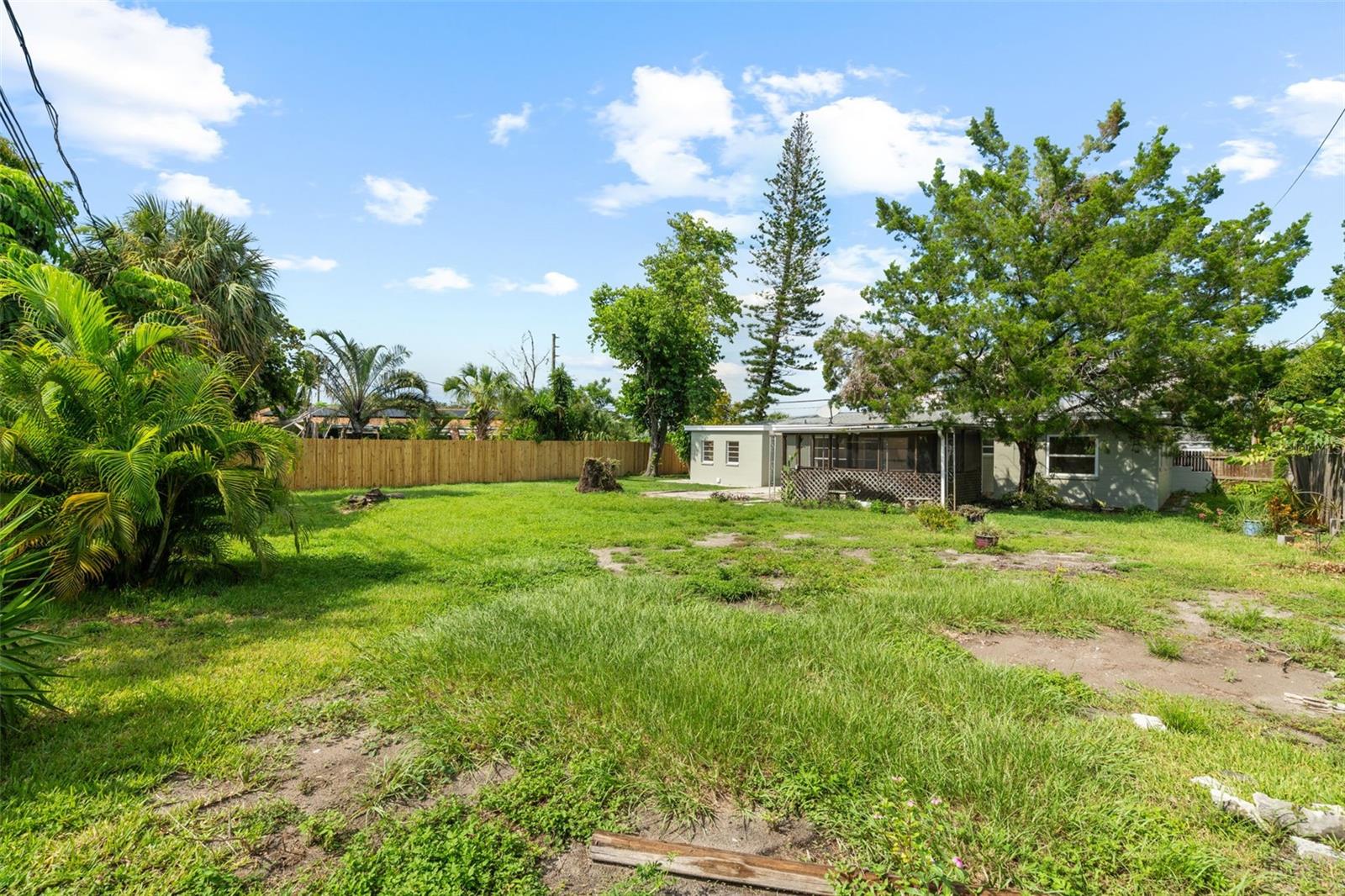 PASADENA GOLF CLUB ESTATES SEC 1 - Residential