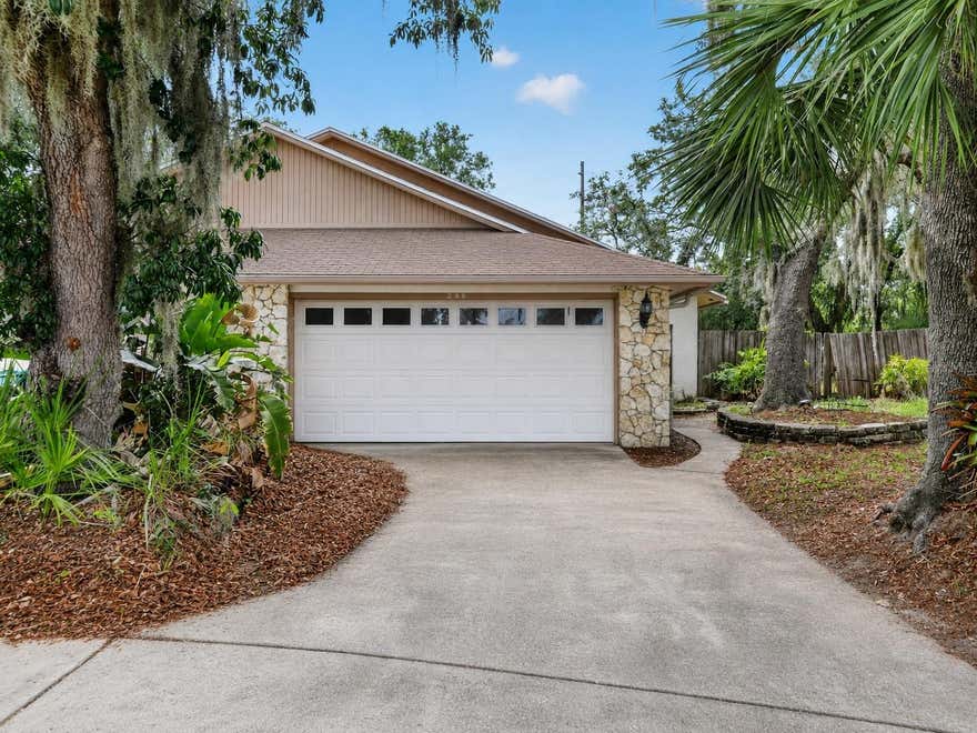 2026 BRAND NEW ROOF SCHEDULED TO BE INSTALLED BEFORE CLOSING! Priced to sell quick — opportunity in the heart of Orlando's Rosemont neighborhood! This 3 bed 2 bath half duplex offers 1,232 sq ft of comfortable living space on a quiet cul-de-sac with a fully fenced backyard — perfect for privacy and outdoor enjoyment. AC and water heater in working condition. Attached garage plus open porch and patio. Concrete block construction built to last. No HOA, no CDD. Conveniently located minutes from major shopping, restaurants, schools, and with easy access to I-4 and the 408. All financing welcome including FHA, VA, and conventional. A solid home in an established community — priced to move.