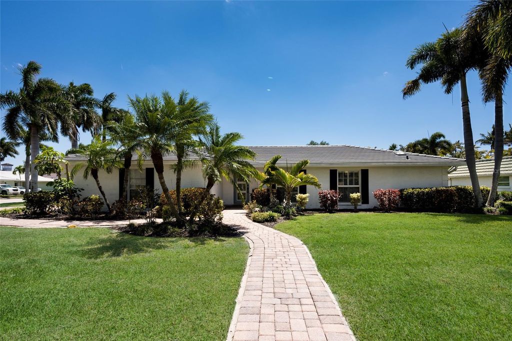Photo of 430 Bird Key Drive, Sarasota, FL 34236 (MLS # A4691206)