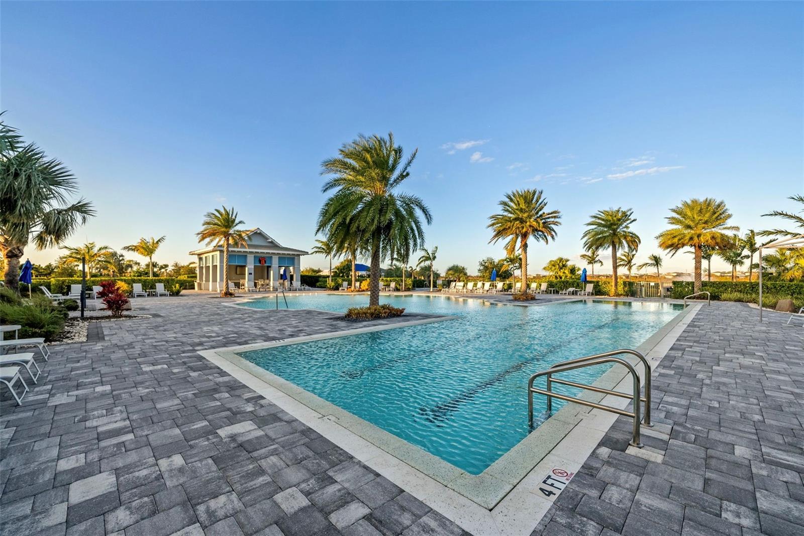 ISLES AT LAKEWOOD RANCH - Residential