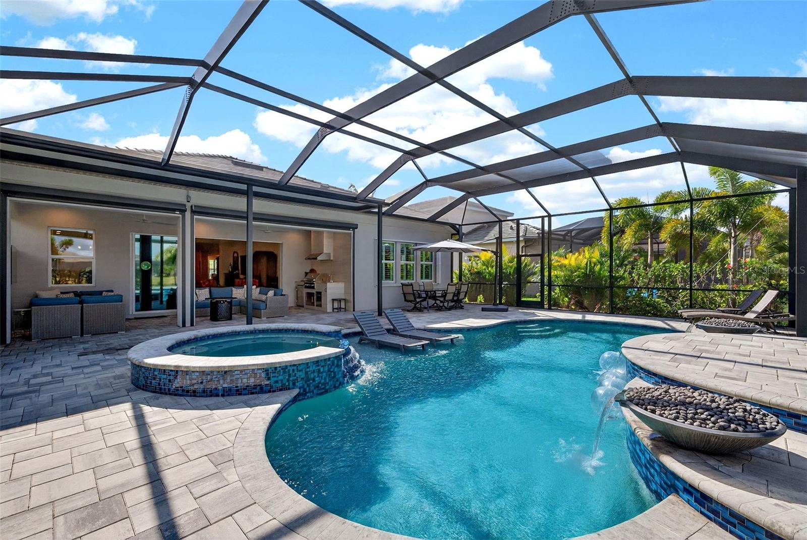 ISLES AT LAKEWOOD RANCH - Residential