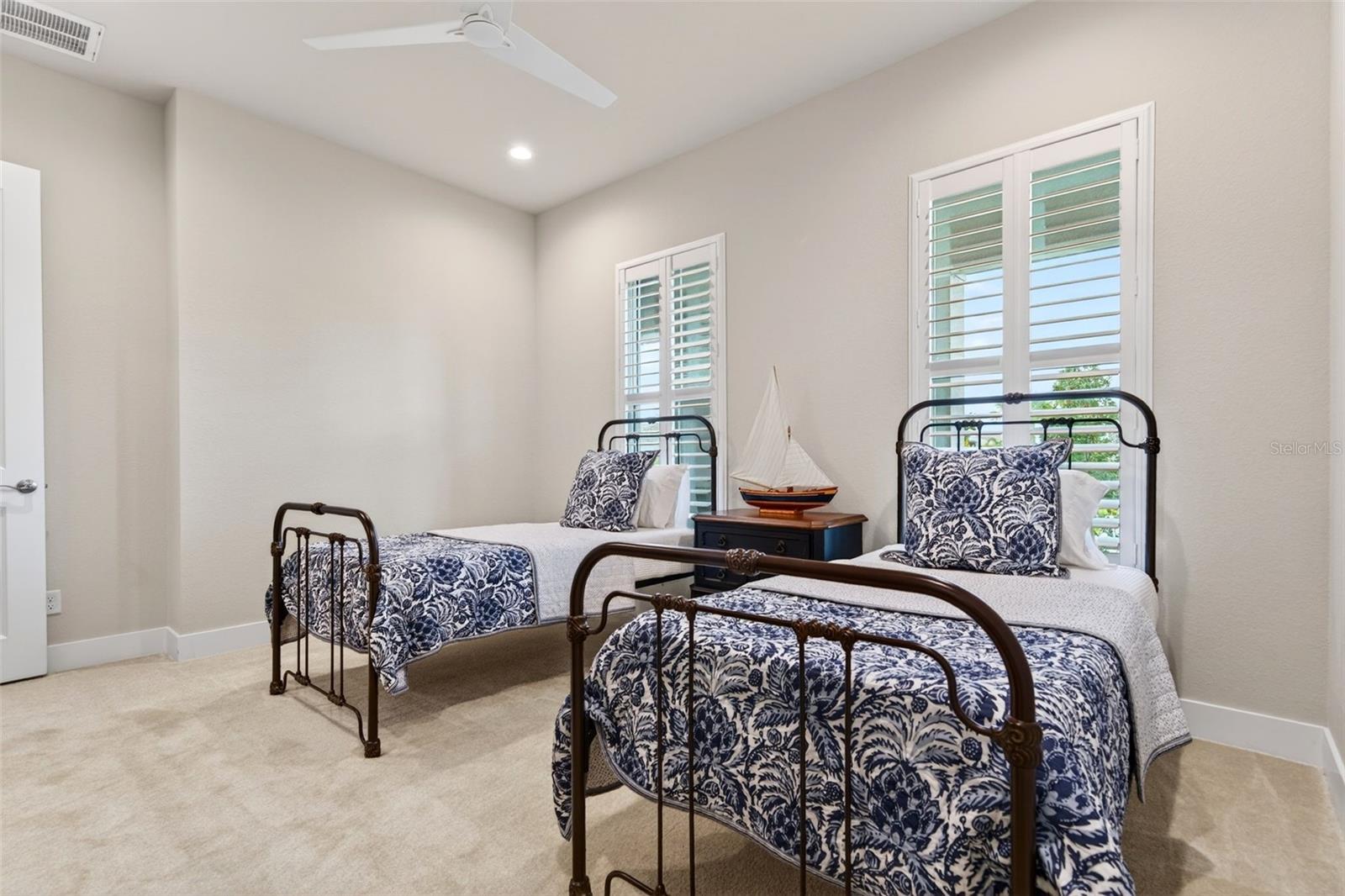 ISLES AT LAKEWOOD RANCH - Residential