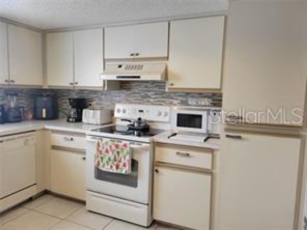 Photo of 10800 SW 62nd Avenue, Ocala, FL 34476 (MLS # D6144322)